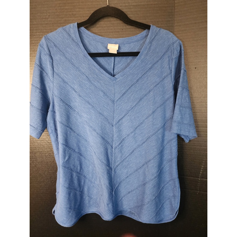 Chicos Blue V-Neck Short Sleeve Textured Seam Top Size 2 Large